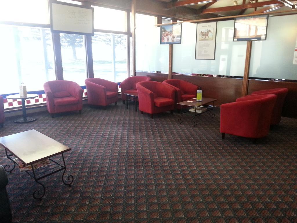 Grand Tasman Hotel Port Lincoln Buitenkant foto
